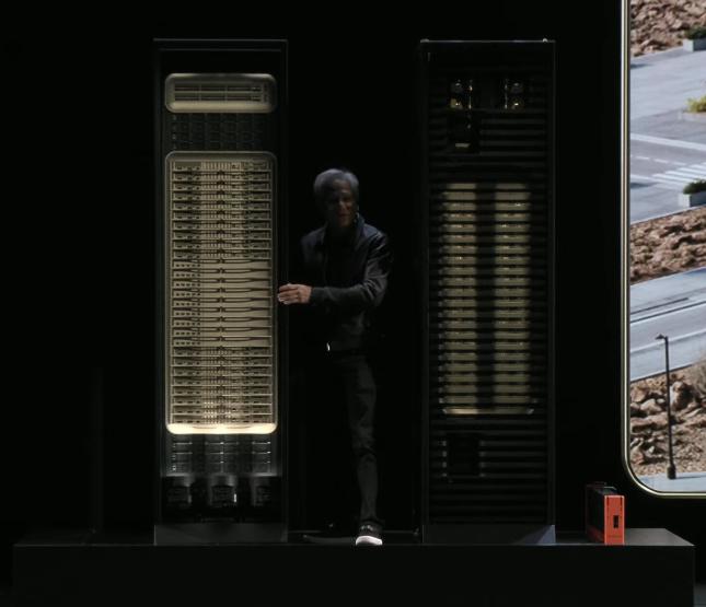 黃仁勛描繪AI驅動的未來科技藍圖 6G、量子計算、機器人、自動駕駛與物聯網技術研發的深度融合